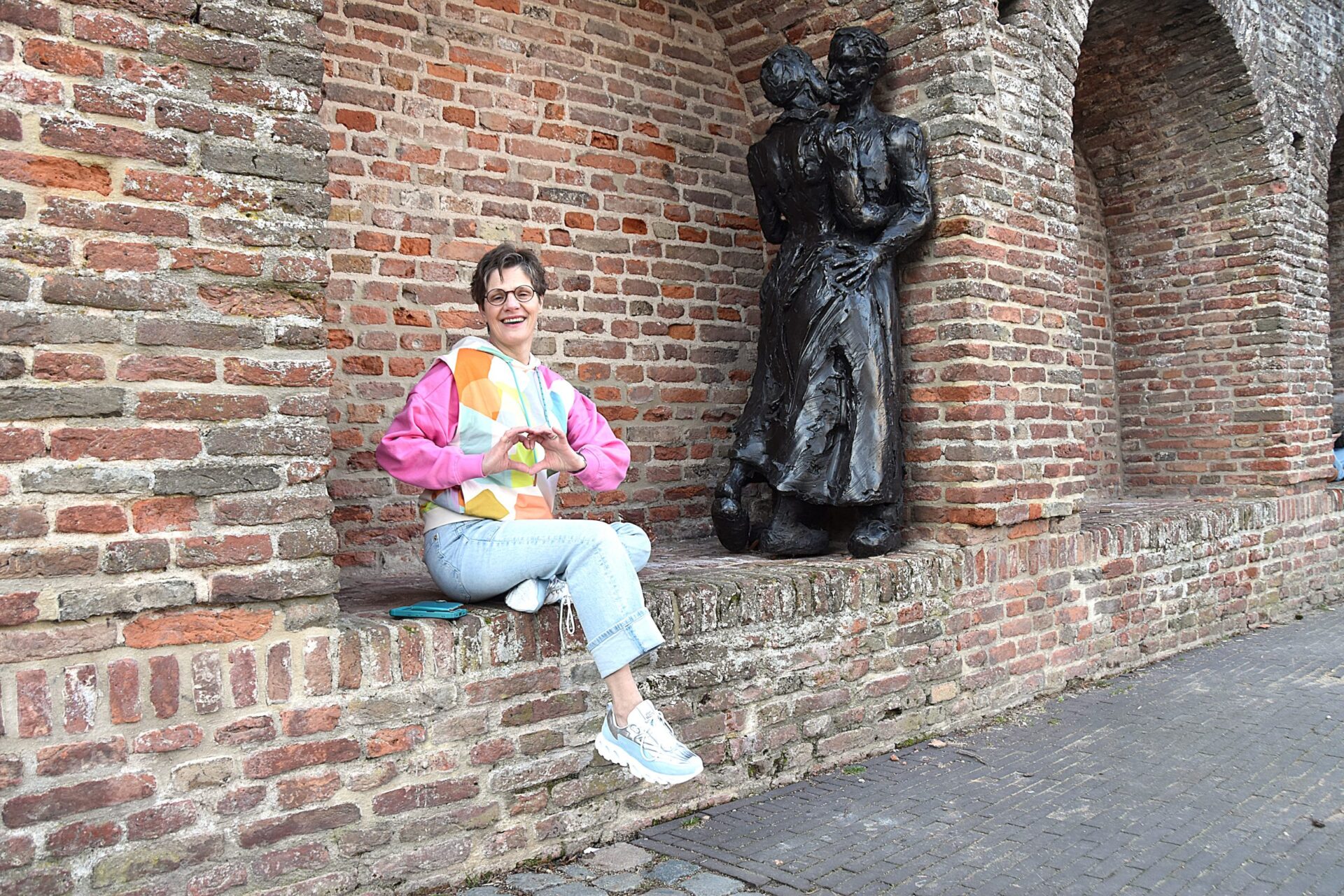 Durea FM jeans zittend hartje
